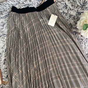 NWT Target plaid midi pleated skirt size XS